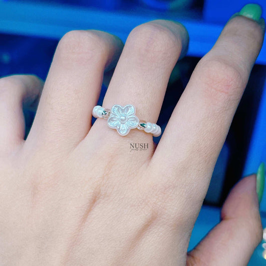 Luna floral ring 🌙